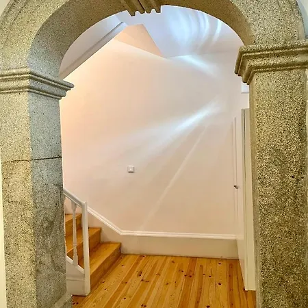 Santo Antonio Charming Flat דירה *